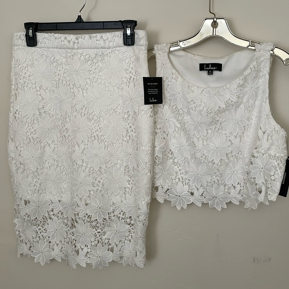 LULUS 2 Piece White Lace Bridal Set Sz M NWT